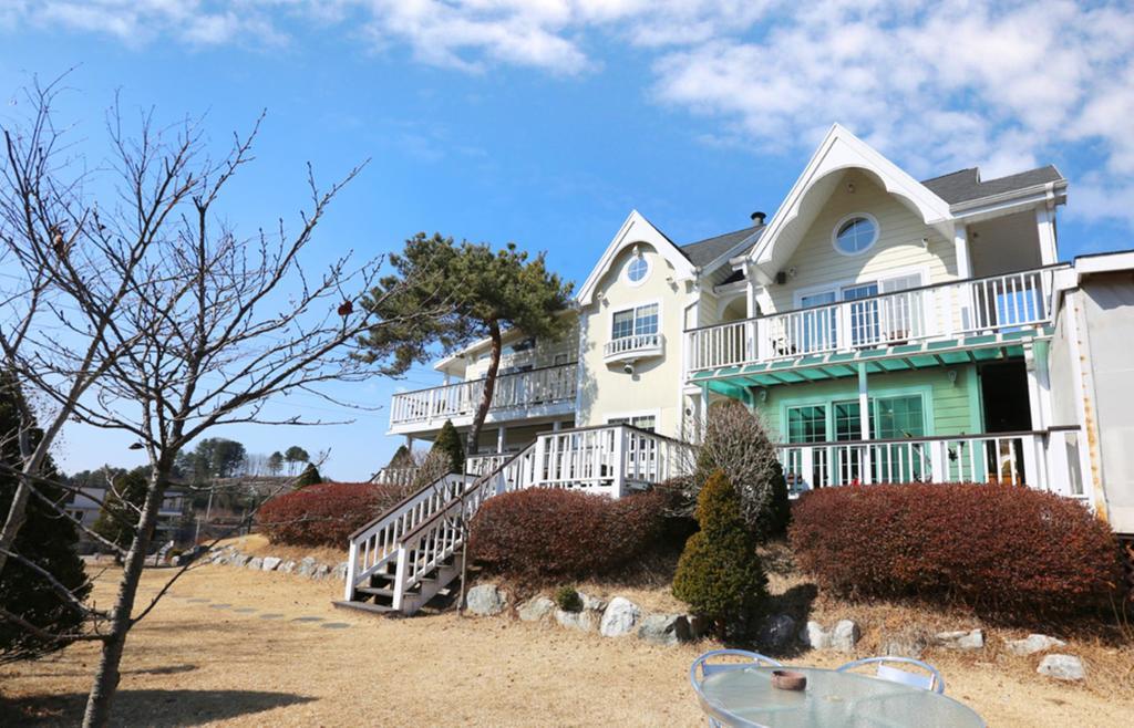 Florian Pension Gapyeong Exterior photo